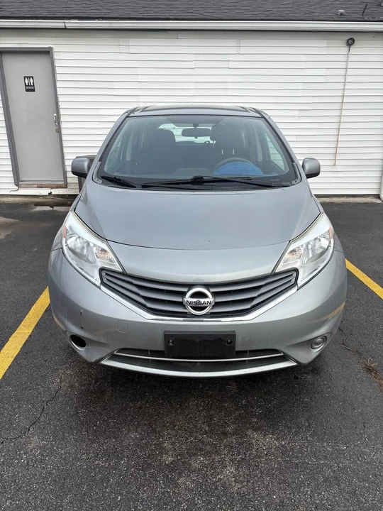 2014 Nissan Versa - Image 2 of 8
