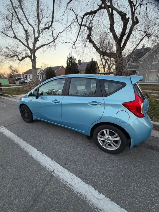 2014 Nissan Versa - Image 6 of 12