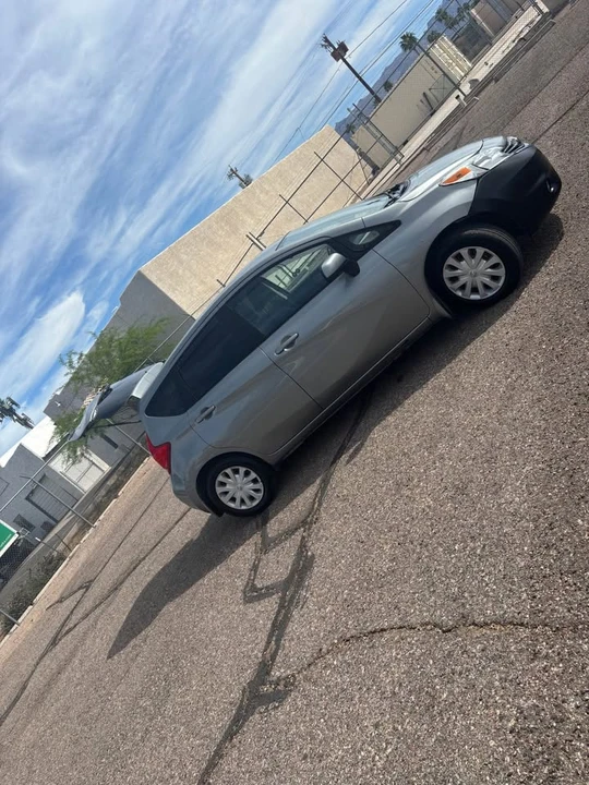 2014 Nissan Versa - Image 5 of 19