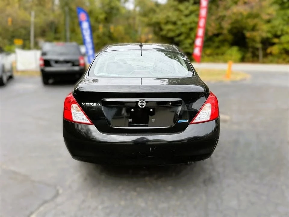 2014 Nissan Versa - Image 6 of 7