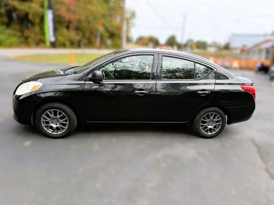 2014 Nissan Versa - Image 3 of 7