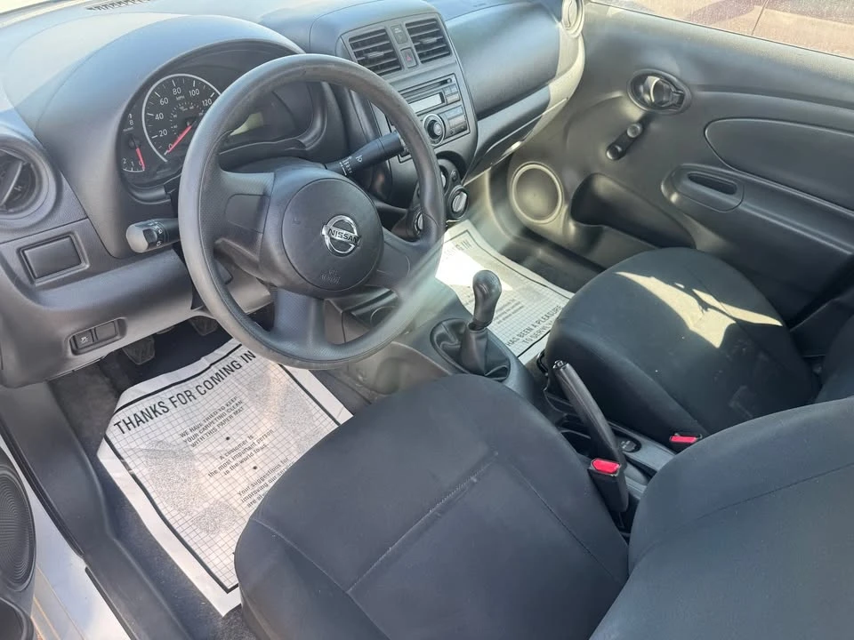 2014 Nissan Versa - Image 5 of 11