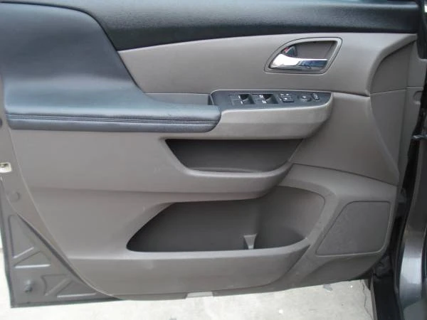 2014 Honda Odyssey - Image 17 of 21