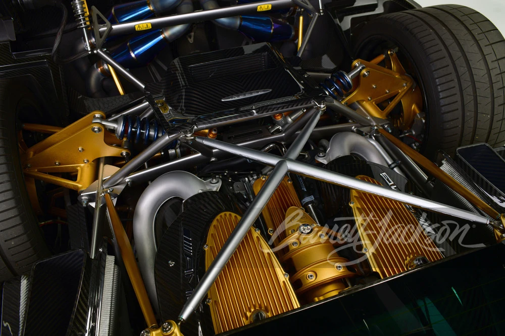 2014 Pagani Huayra - Image 6 of 31