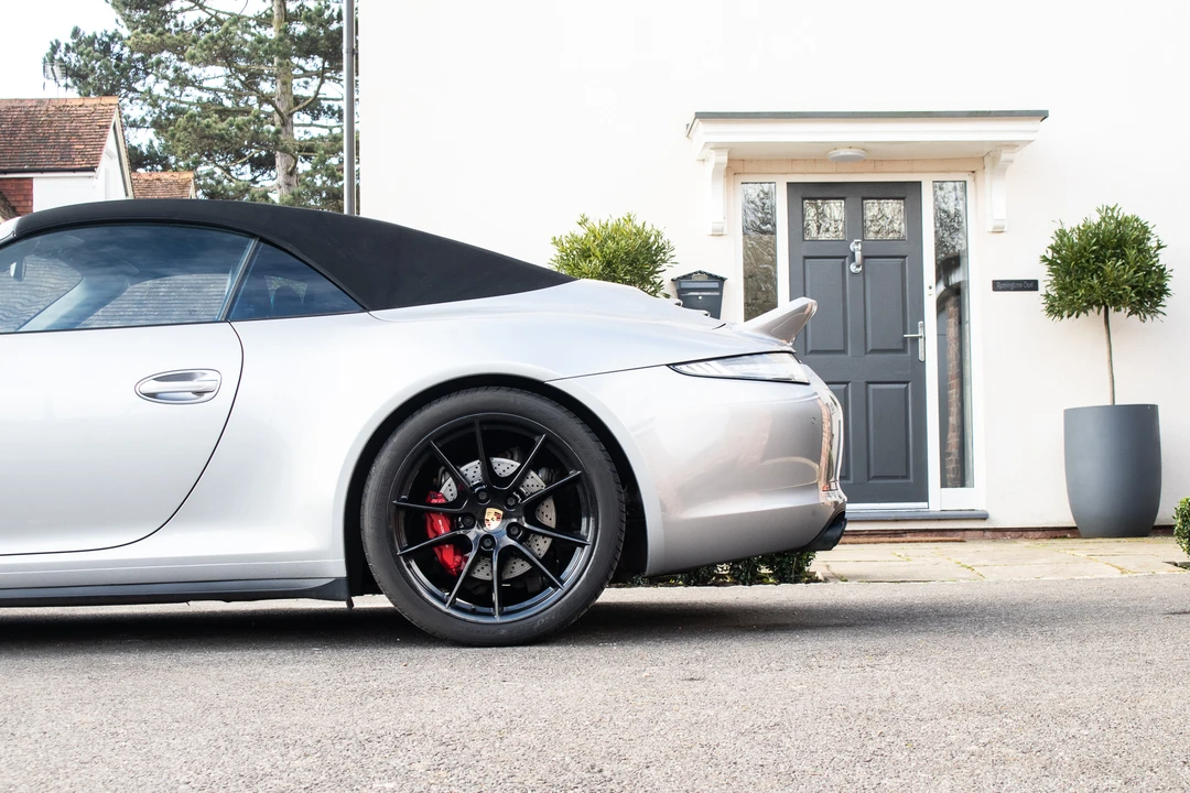 2014 Porsche 991 Carrera 4S - Image 18 of 31