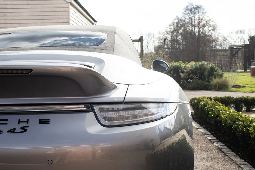 2014 Porsche 991 Carrera 4S - Image 22 of 31