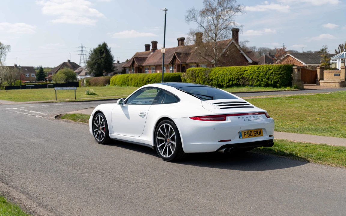 2014 Porsche 991 Carrera 4S - Image 15 of 31