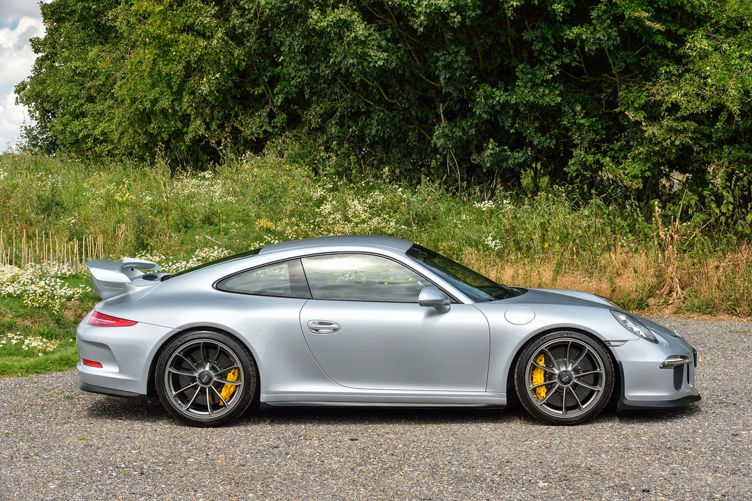 2014 Porsche 991 Carrera - Image 8 of 31