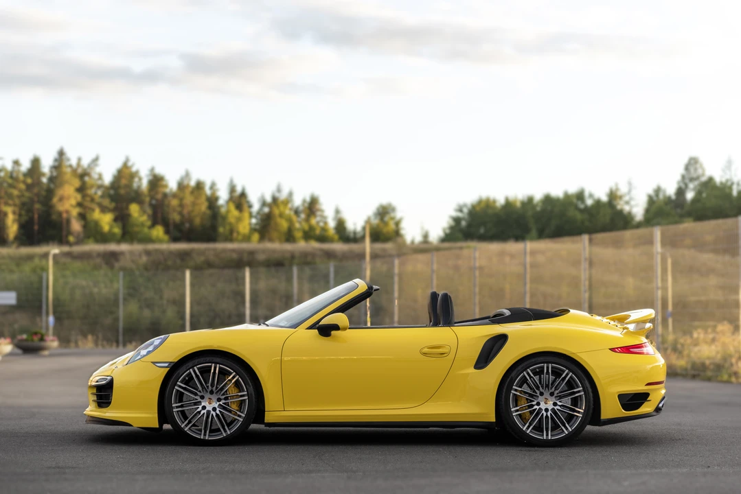 2014 Porsche 991 Turbo - Image 5 of 31