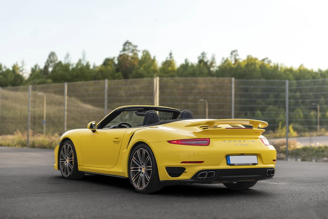 2014 Porsche 991 Turbo - Image 6 of 31