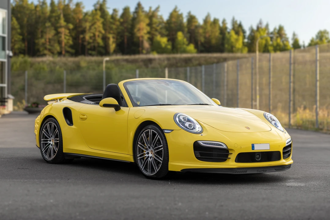 2014 Porsche 991 Turbo - Image 2 of 31