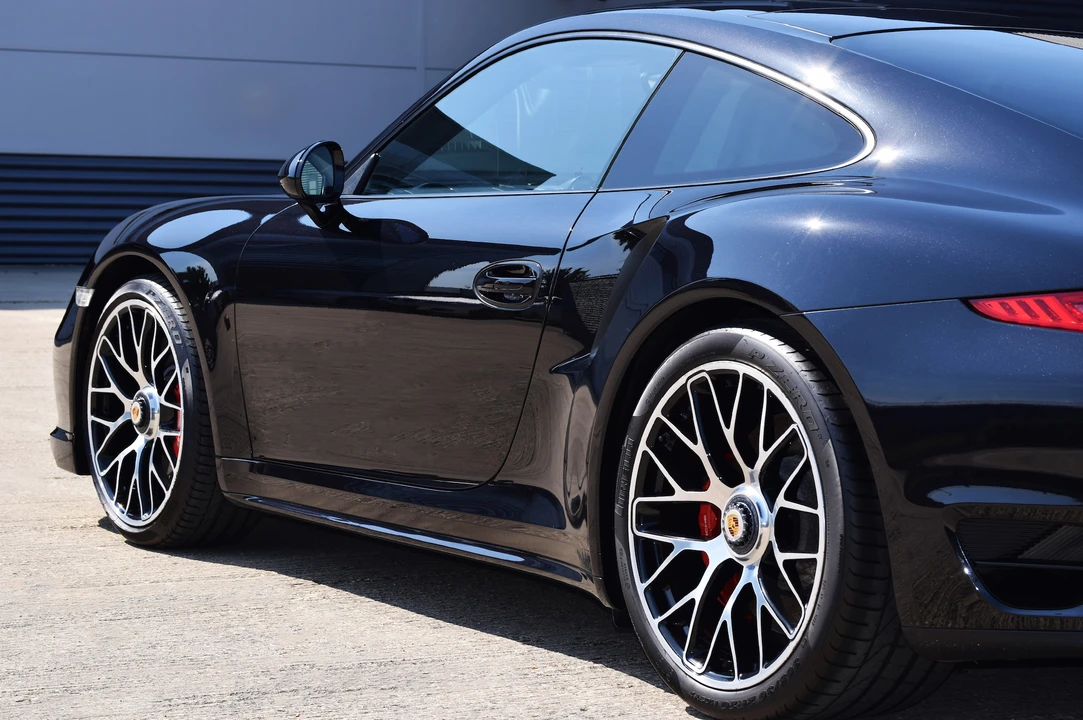 2014 Porsche 991 Turbo - Image 10 of 31