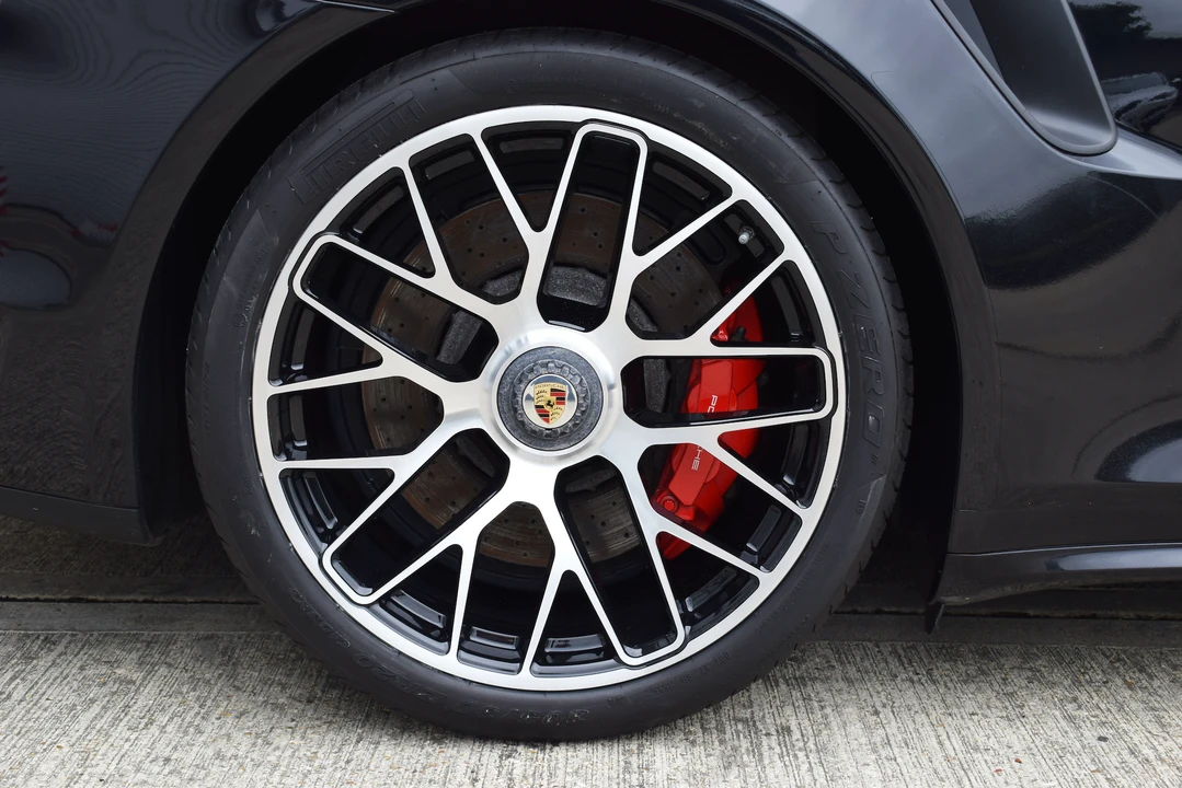 2014 Porsche 991 Turbo - Image 29 of 31