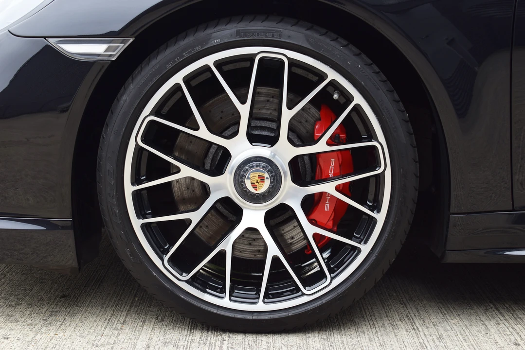 2014 Porsche 991 Turbo - Image 30 of 31