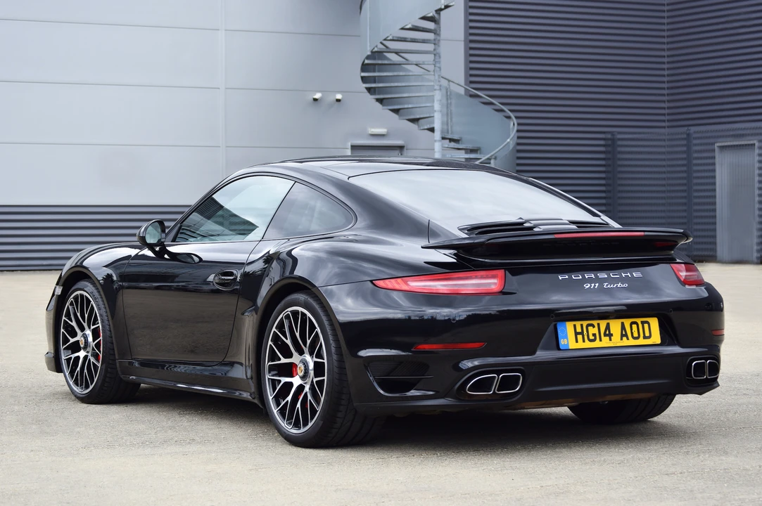 2014 Porsche 991 Turbo - Image 8 of 31