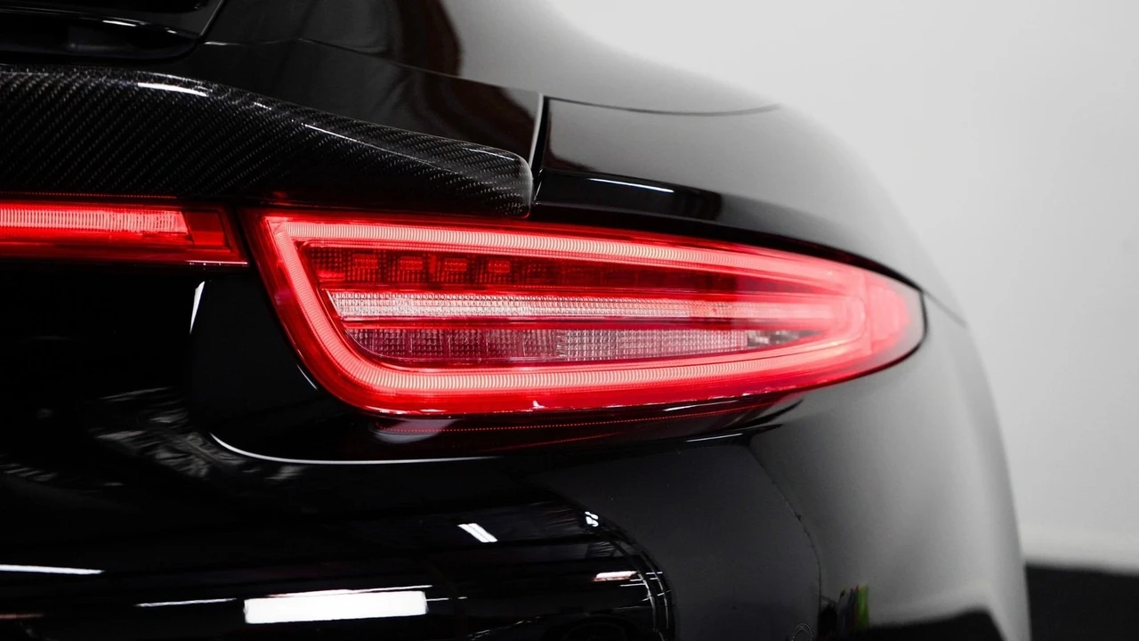2014 Porsche 991 Carrera 4S - Image 10 of 21