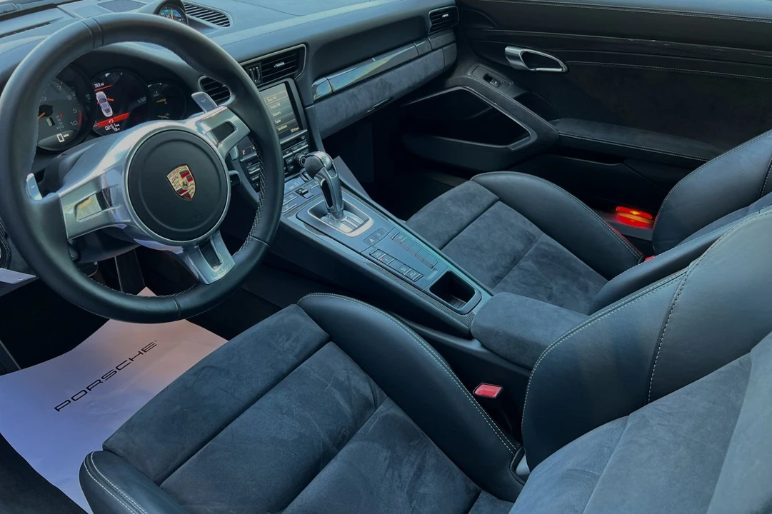 2014 Porsche 991 GT3 - Image 11 of 16