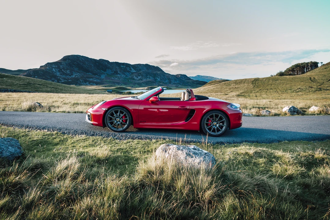 2014 Porsche 981 Boxster GTS - Image 7 of 31