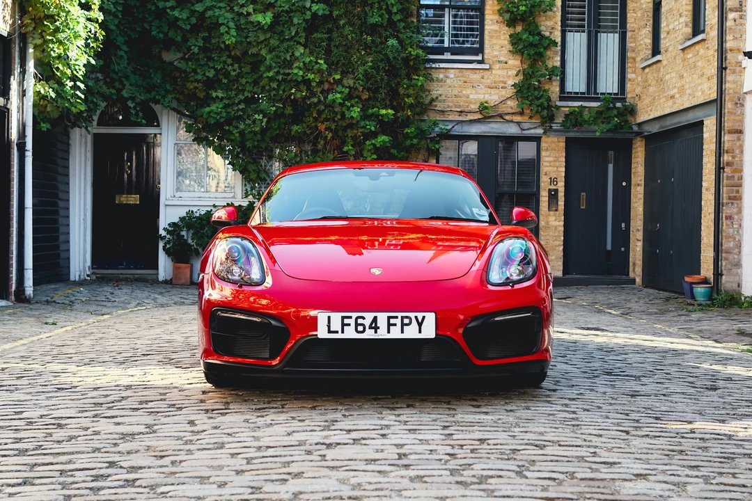 2014 Porsche 981 Cayman GTS - Image 10 of 31