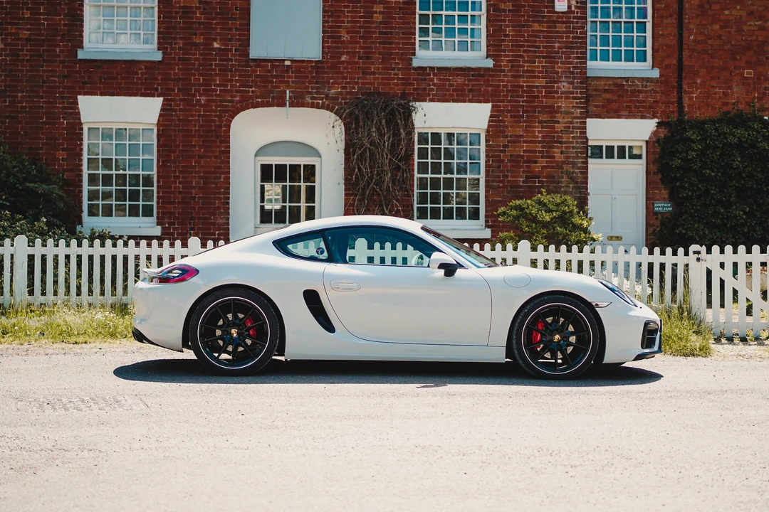 2014 Porsche 981 Cayman GTS - Image 5 of 31