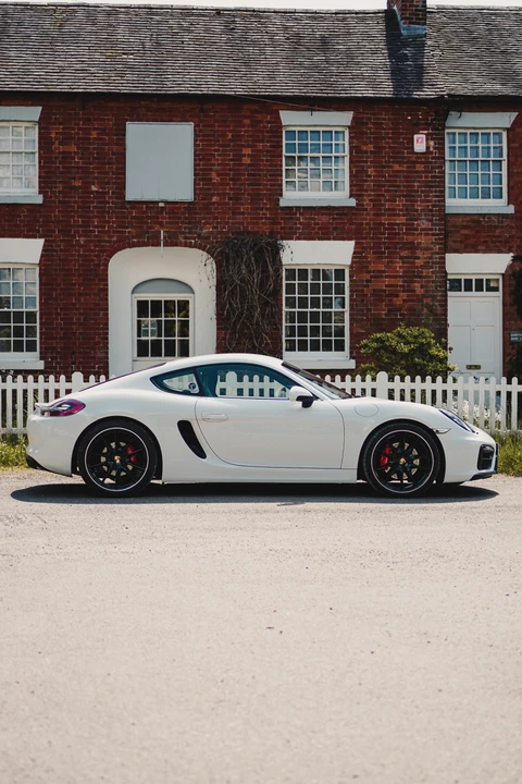 2014 Porsche 981 Cayman GTS - Image 25 of 31