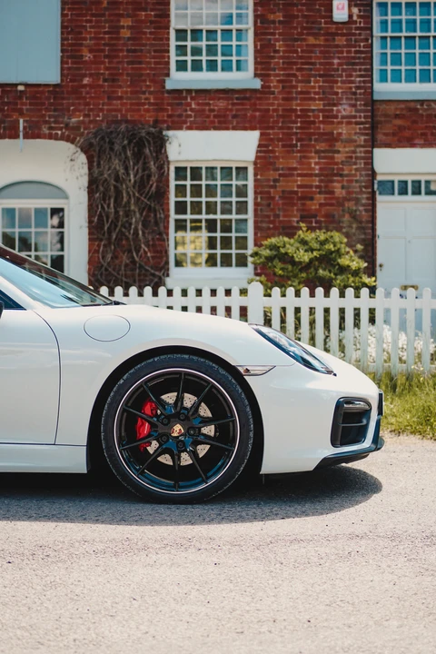 2014 Porsche 981 Cayman GTS - Image 24 of 31