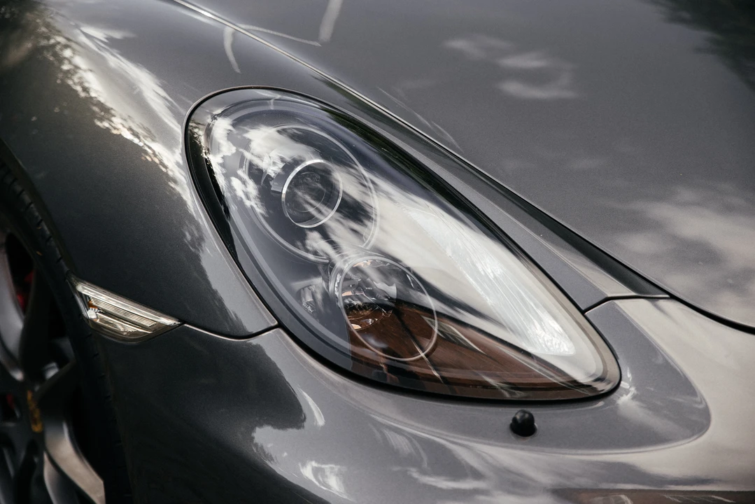 2014 Porsche 981 Cayman GTS - Image 19 of 31