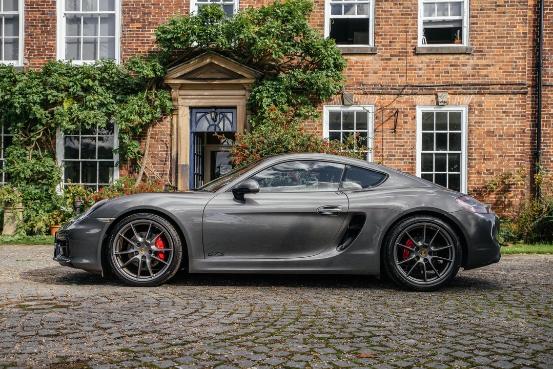 2014 Porsche 981 Cayman GTS - Image 9 of 31