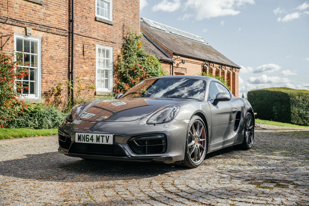 2014 Porsche 981 Cayman GTS - Image 10 of 31