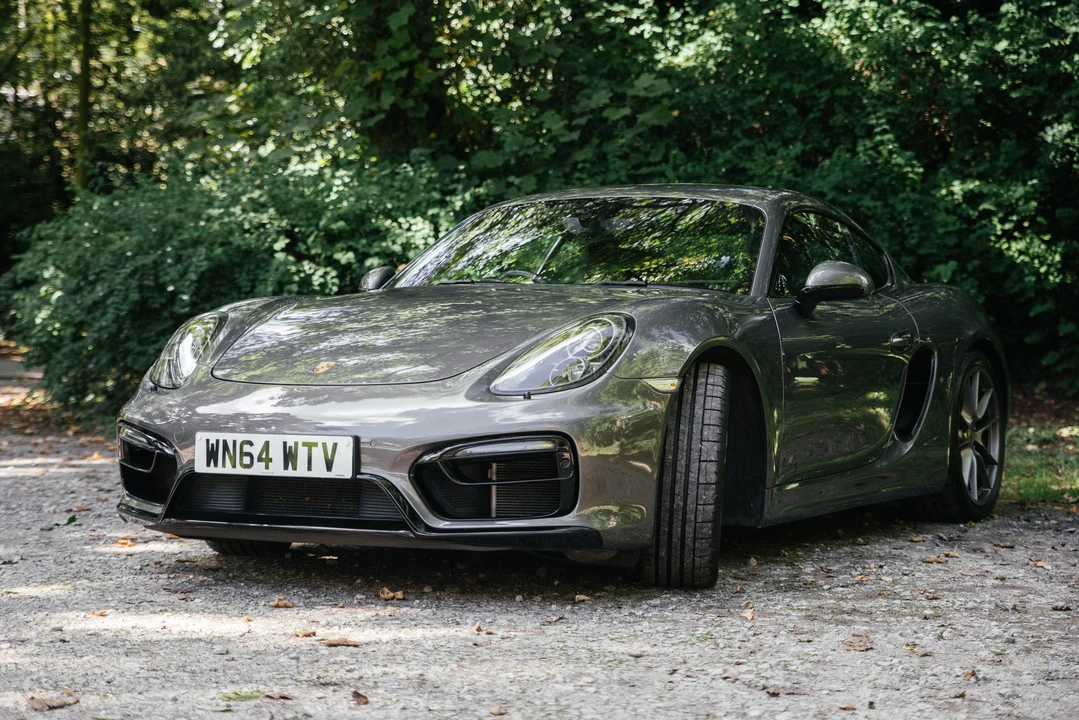 2014 Porsche 981 Cayman GTS - Image 15 of 31
