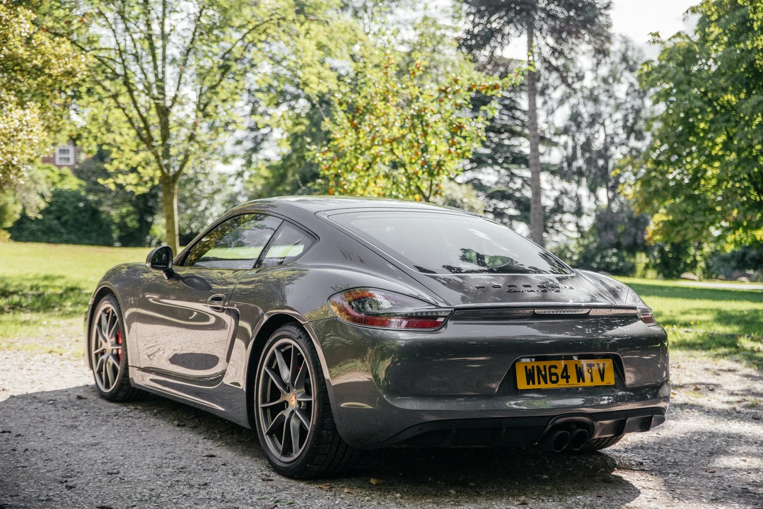 2014 Porsche 981 Cayman GTS - Image 8 of 31