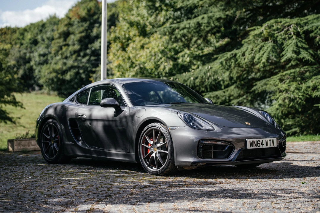 2014 Porsche 981 Cayman GTS - Image 17 of 31
