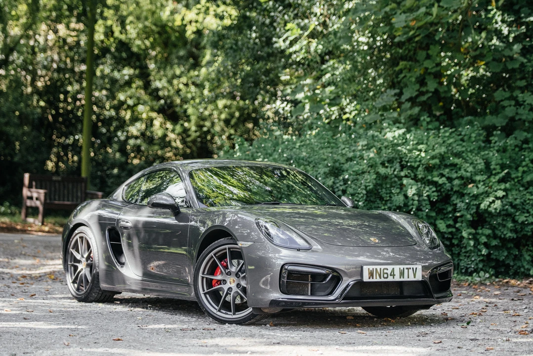 2014 Porsche 981 Cayman GTS - Image 2 of 31