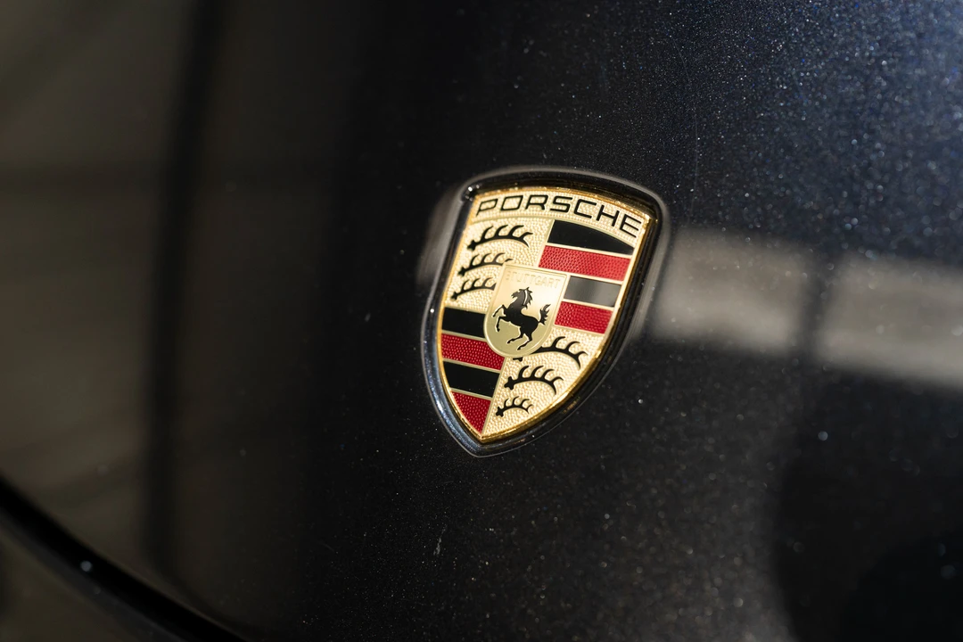 2014 Porsche 981 Cayman - Image 16 of 31