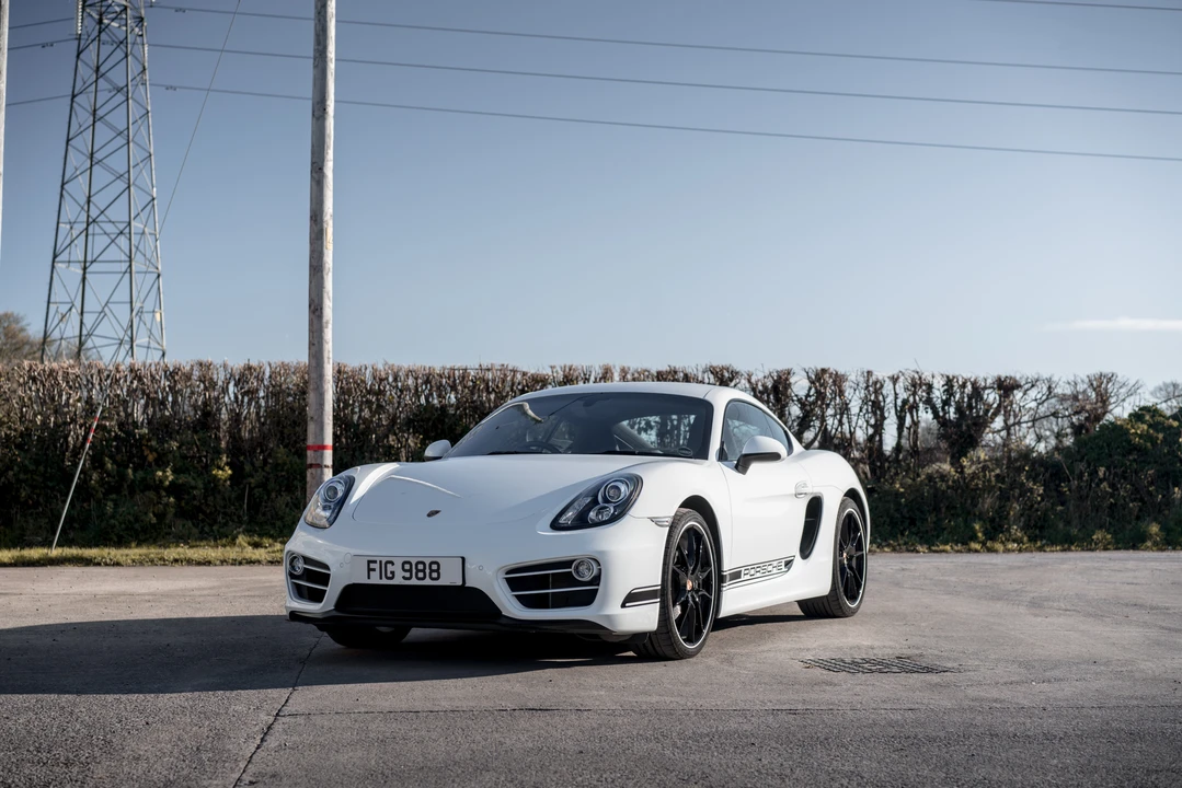 2014 Porsche 981 Cayman - Image 10 of 31