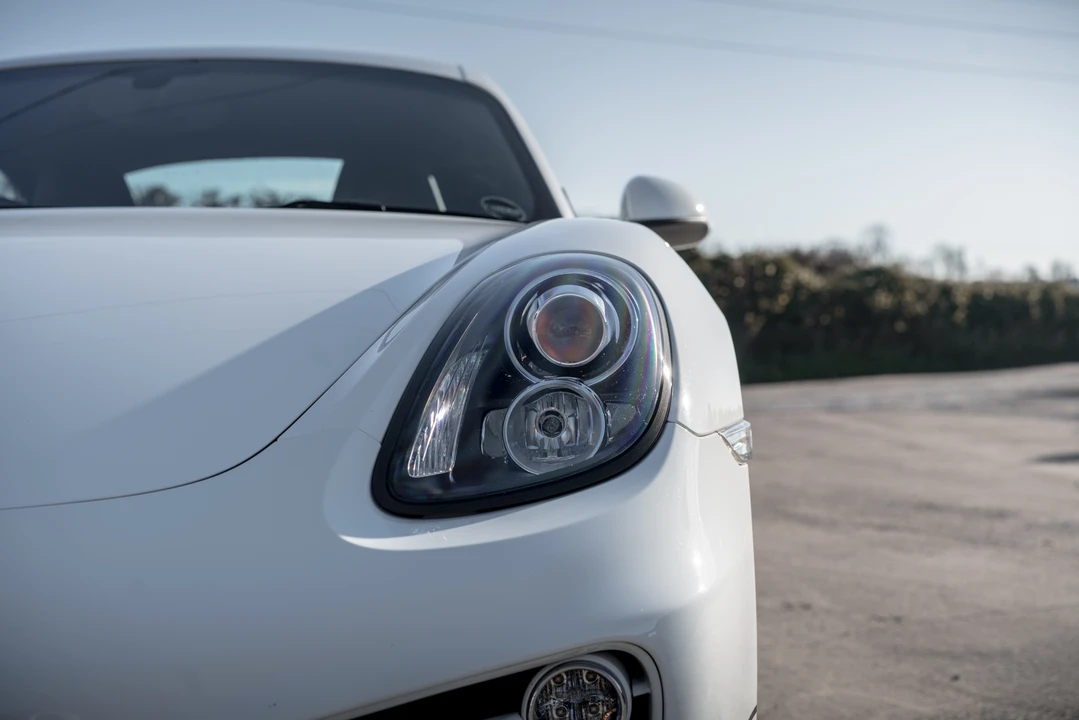 2014 Porsche 981 Cayman - Image 26 of 31