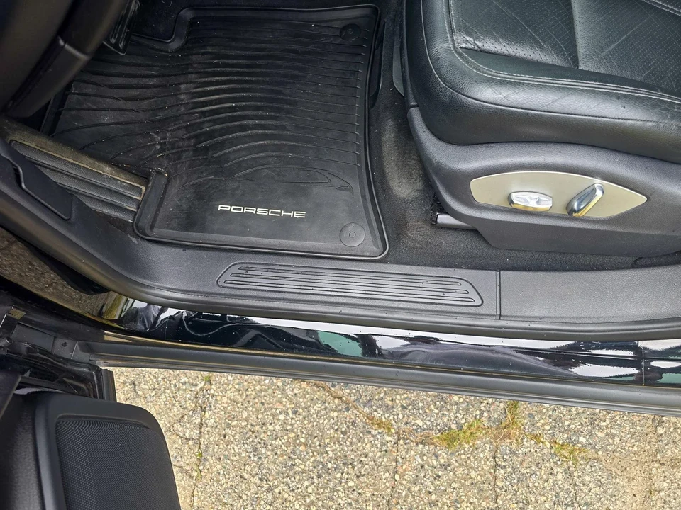 2014 Porsche 958 Cayenne - Image 25 of 31