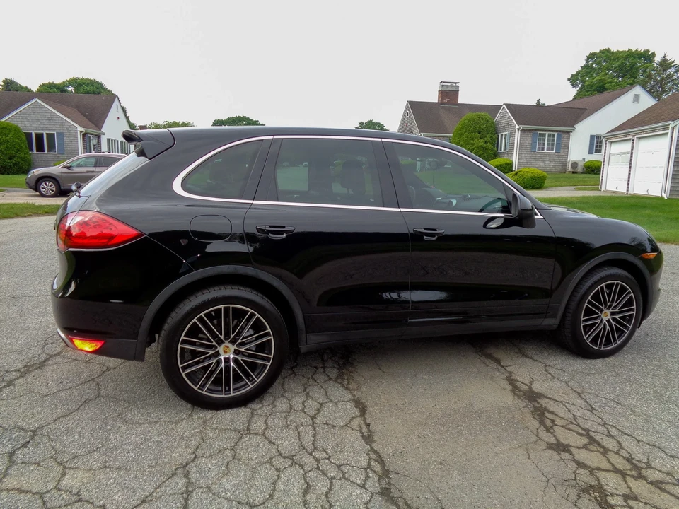 2014 Porsche 958 Cayenne - Image 8 of 31