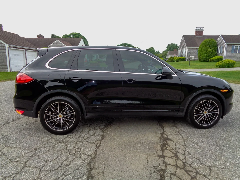 2014 Porsche 958 Cayenne - Image 9 of 31