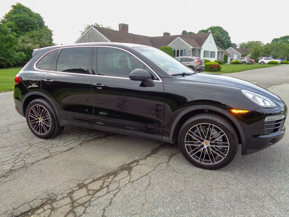 2014 Porsche 958 Cayenne - Image 10 of 31
