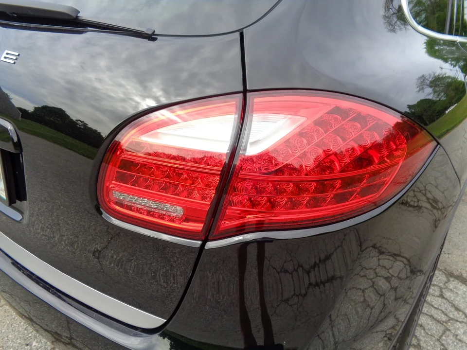 2014 Porsche 958 Cayenne - Image 15 of 31