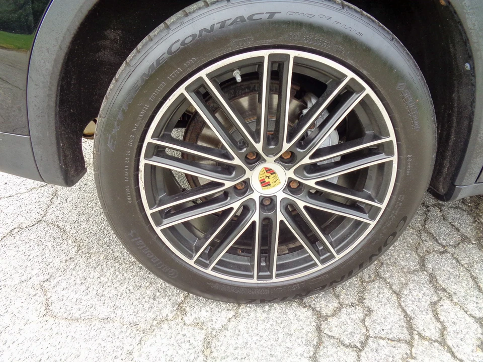 2014 Porsche 958 Cayenne - Image 16 of 31