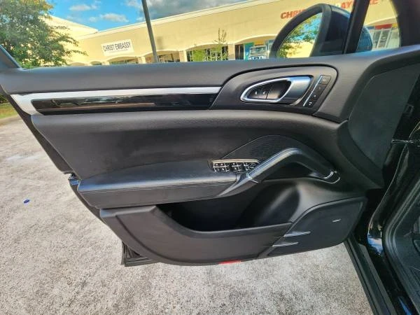 2014 Porsche 958 Cayenne - Image 15 of 21