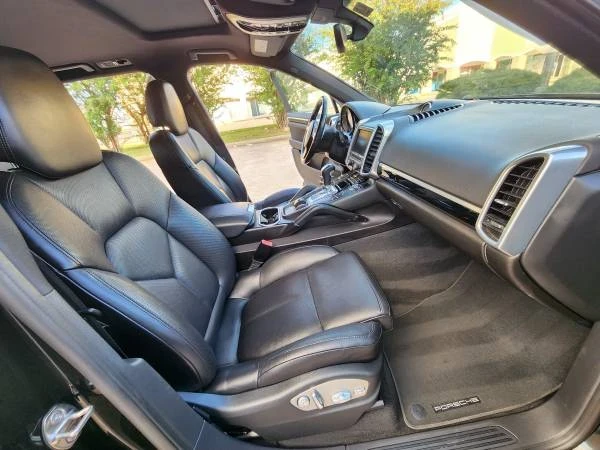 2014 Porsche 958 Cayenne - Image 10 of 21