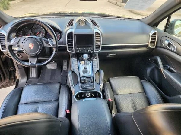 2014 Porsche 958 Cayenne - Image 9 of 21