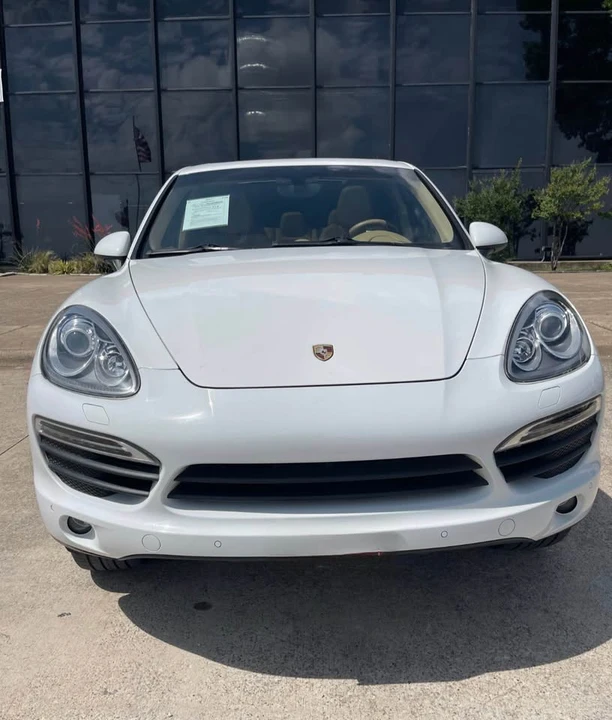 2014 Porsche 958 Cayenne S - Image 2 of 8