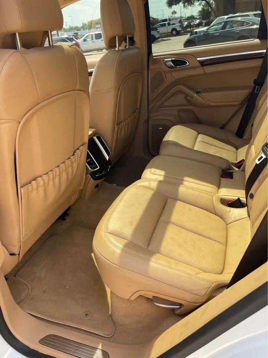 2014 Porsche 958 Cayenne S - Image 7 of 8