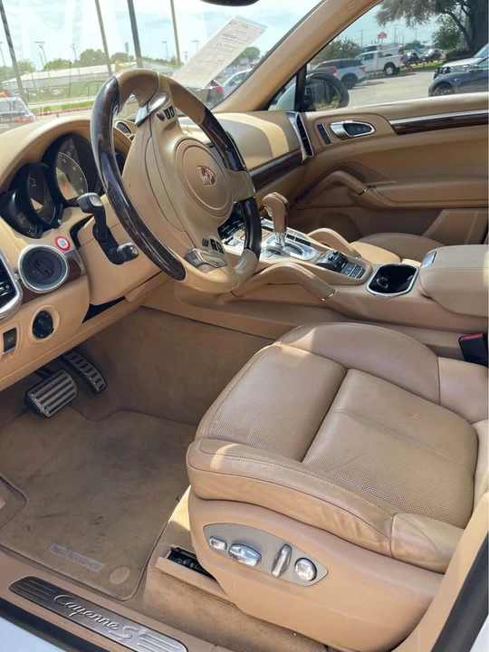2014 Porsche 958 Cayenne S - Image 5 of 8