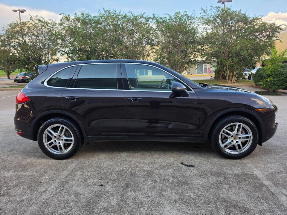 2014 Porsche 958 Cayenne S - Image 6 of 24