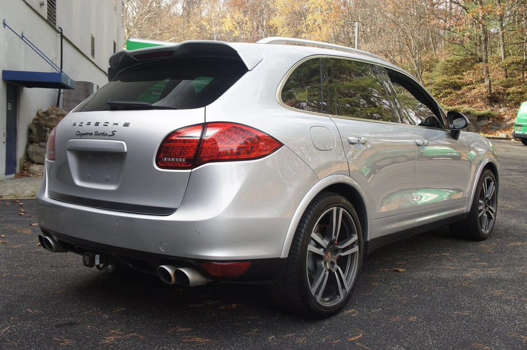 2014 Porsche 958 Cayenne Turbo S - Image 5 of 30